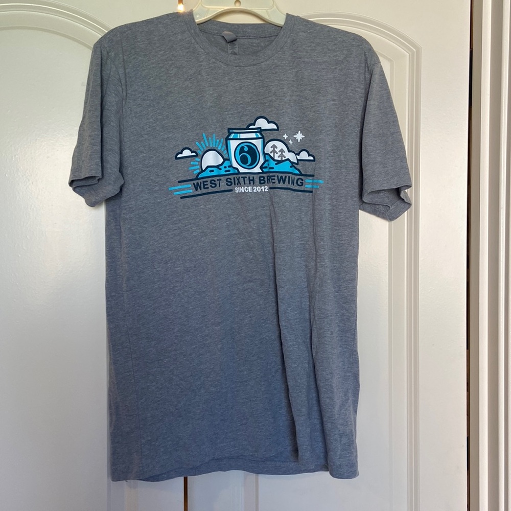 West Sixth Brewing Grey Size Medium T-shirt